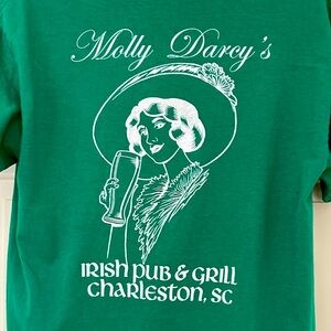 Molly Darcy’s Green T-Shirt Size Medium Kelly Green Charleston, SC Irish Pub